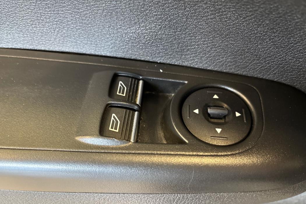 Ford Transit Courier 2023