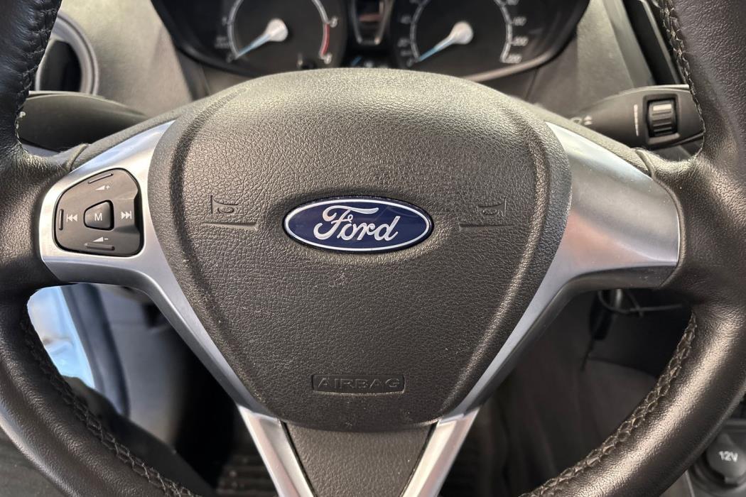 Ford Transit Courier 2023