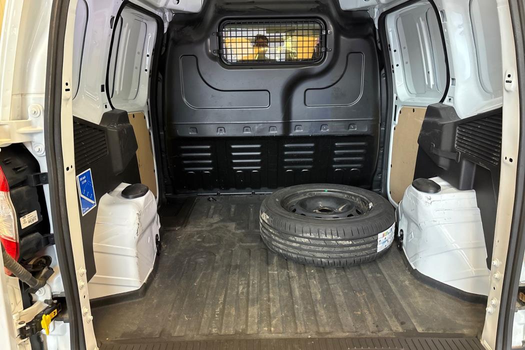 Ford Transit Courier 2023