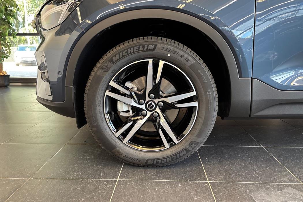 Volvo XC40 2026