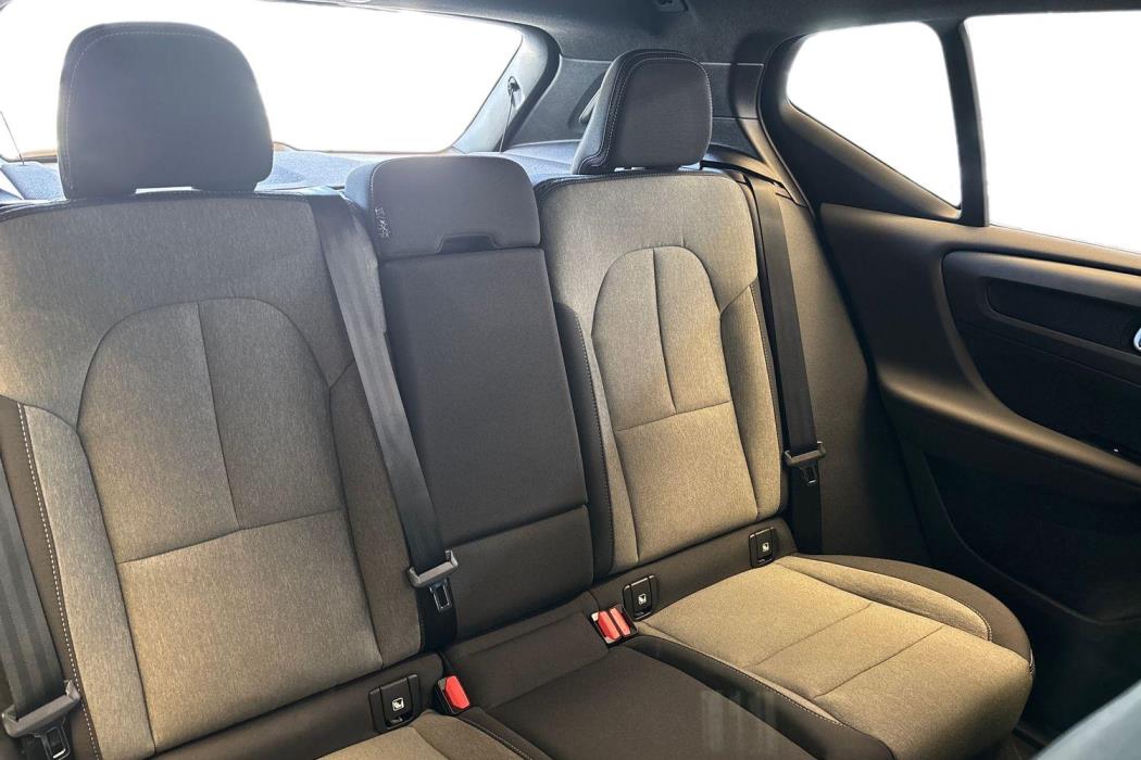 Volvo XC40 2026