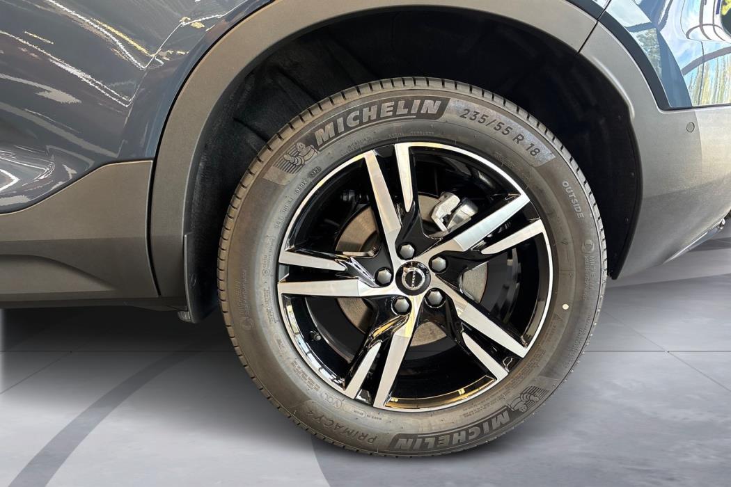 Volvo XC40 2026
