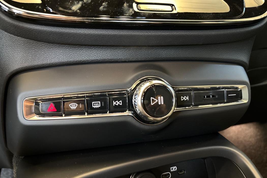 Volvo XC40 2026