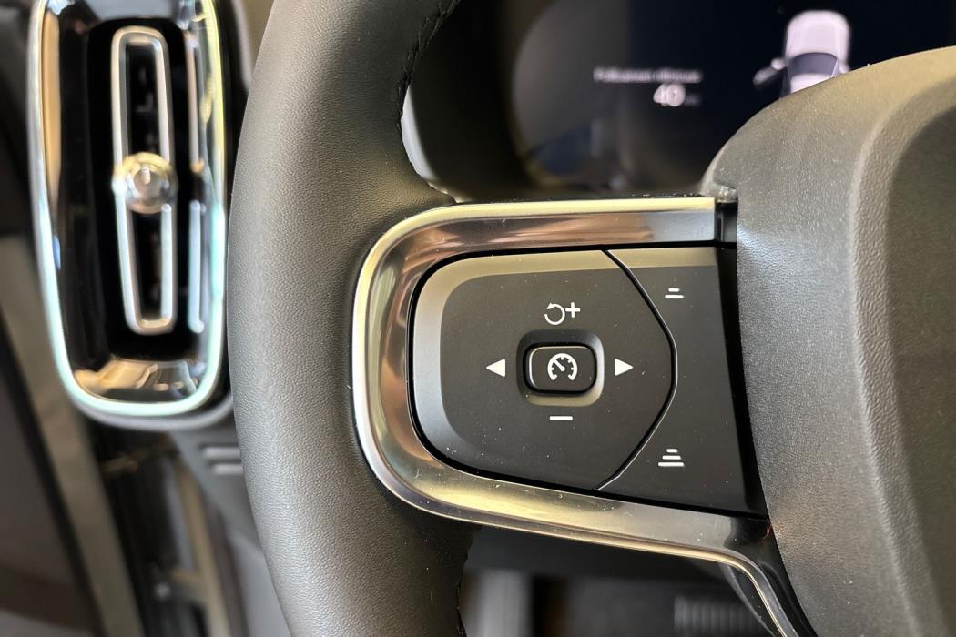 Volvo XC40 2026