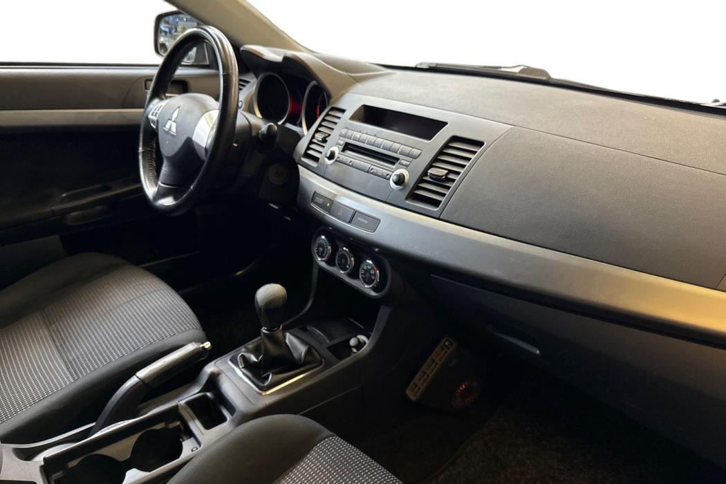 Mitsubishi Lancer 2011