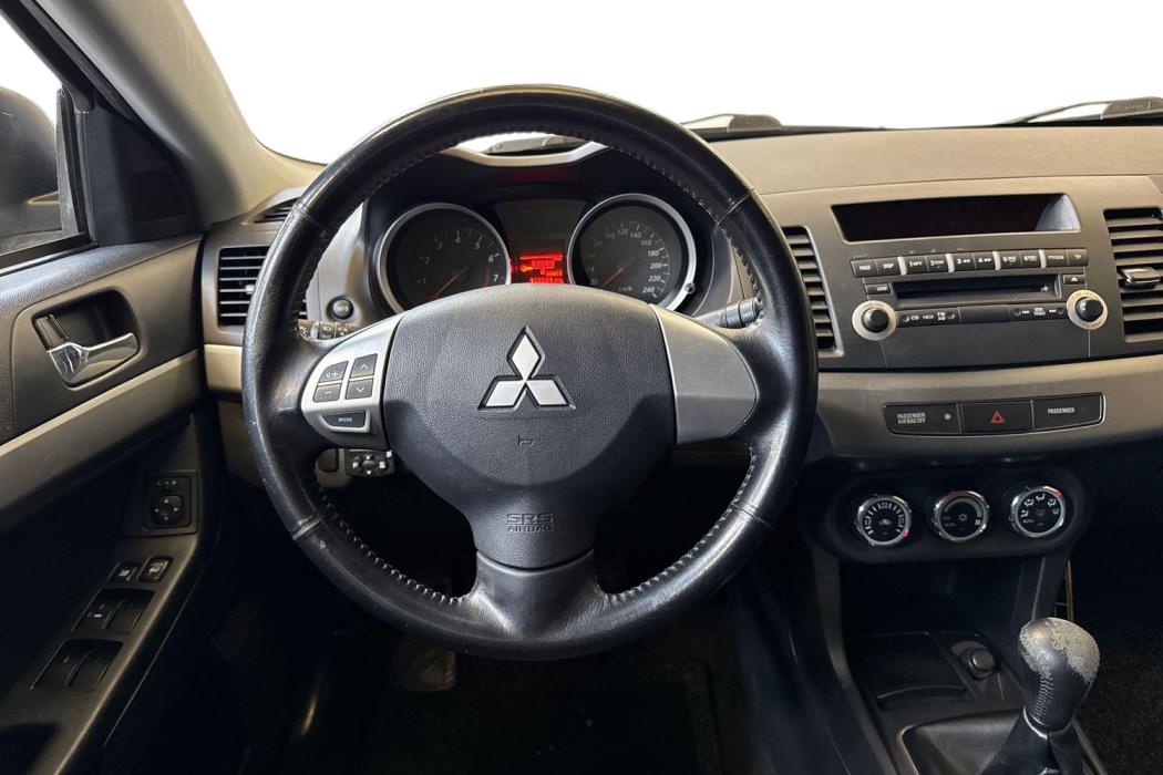 Mitsubishi Lancer 2011