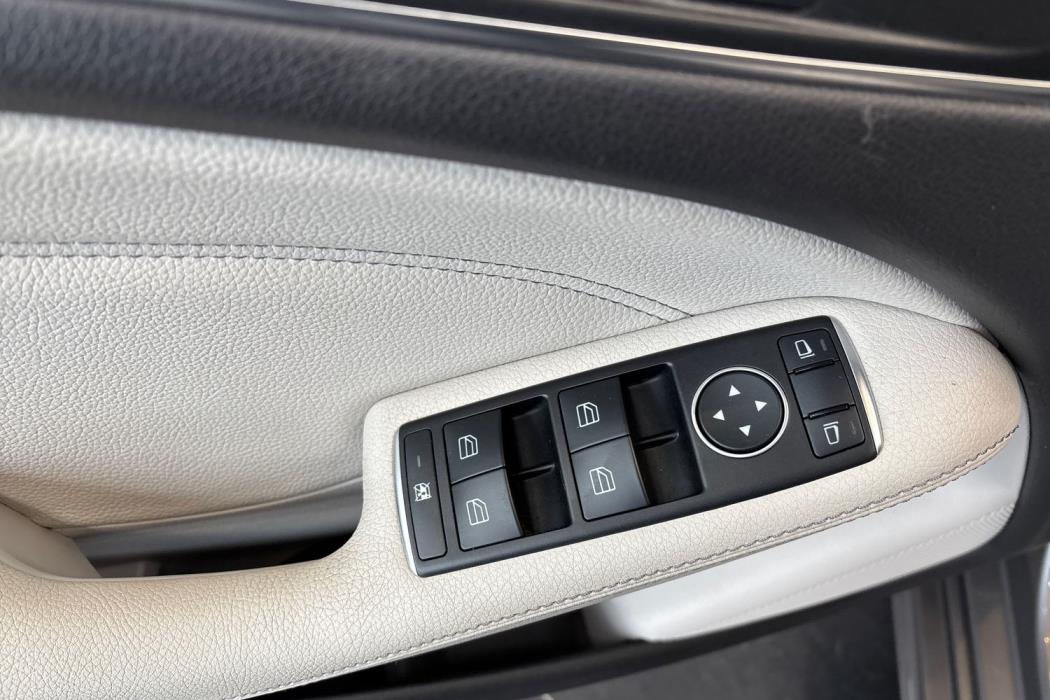 MERCEDES-BENZ B 2015