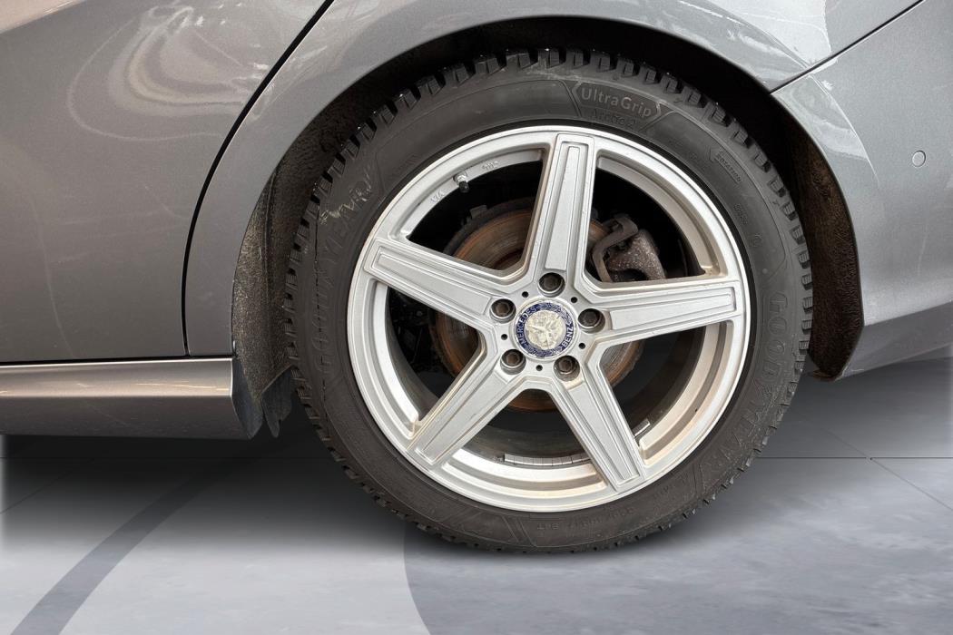 MERCEDES-BENZ B 2015