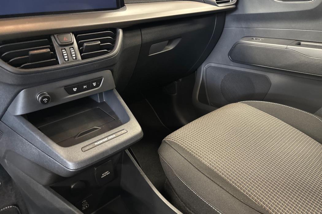 Ford Tourneo Courier 2025