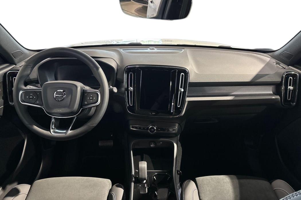 Volvo EX40 2027