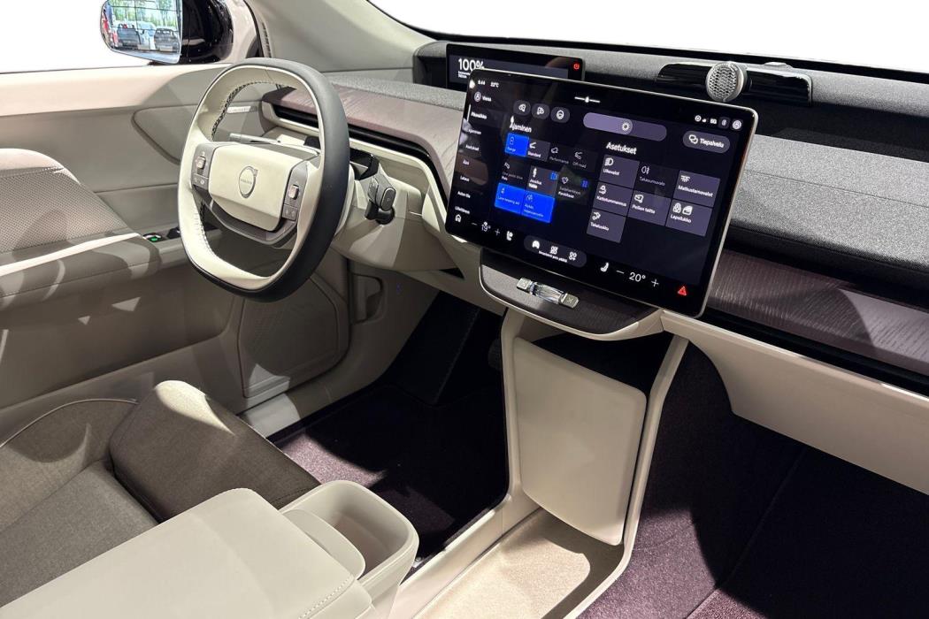 Volvo EX60 2027