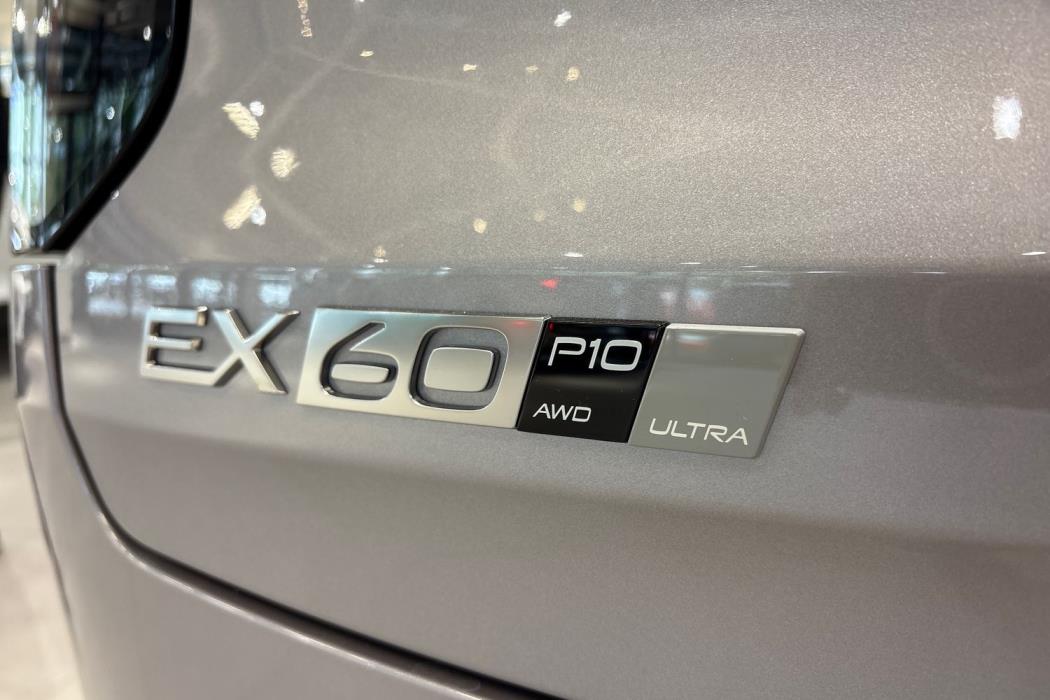 Volvo EX60 2027