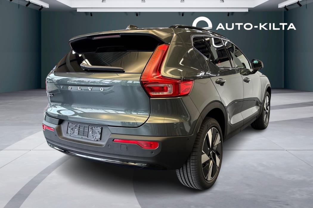Volvo EX40 2026