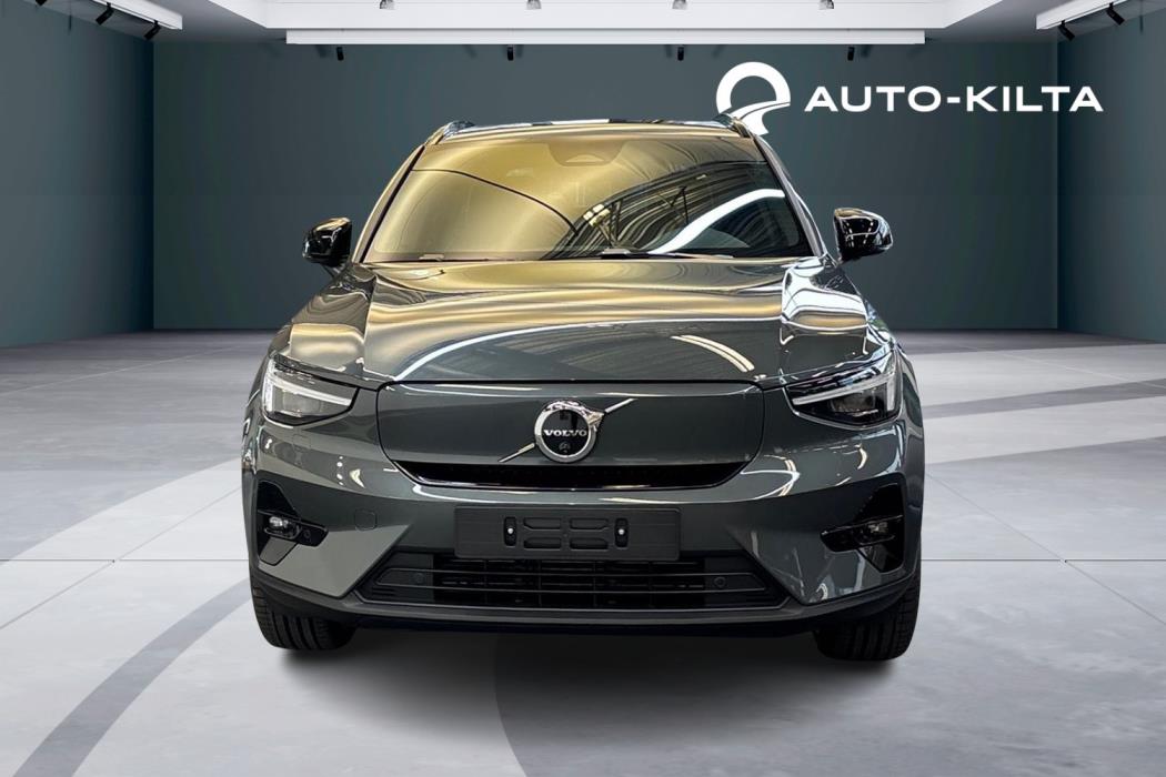 Volvo EX40 2026