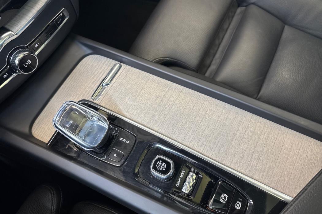 Volvo XC60 2021