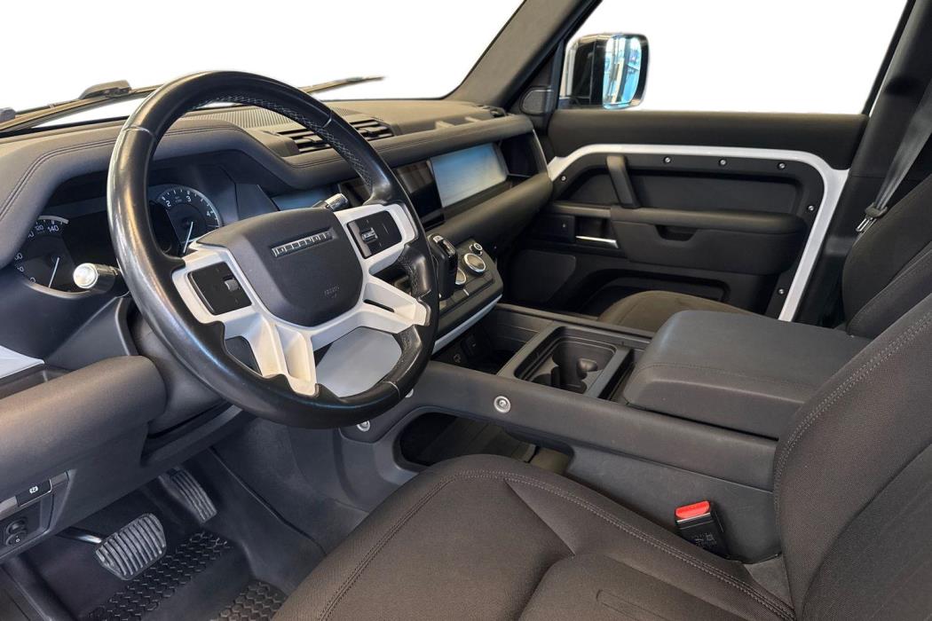 Land Rover Defender 2021