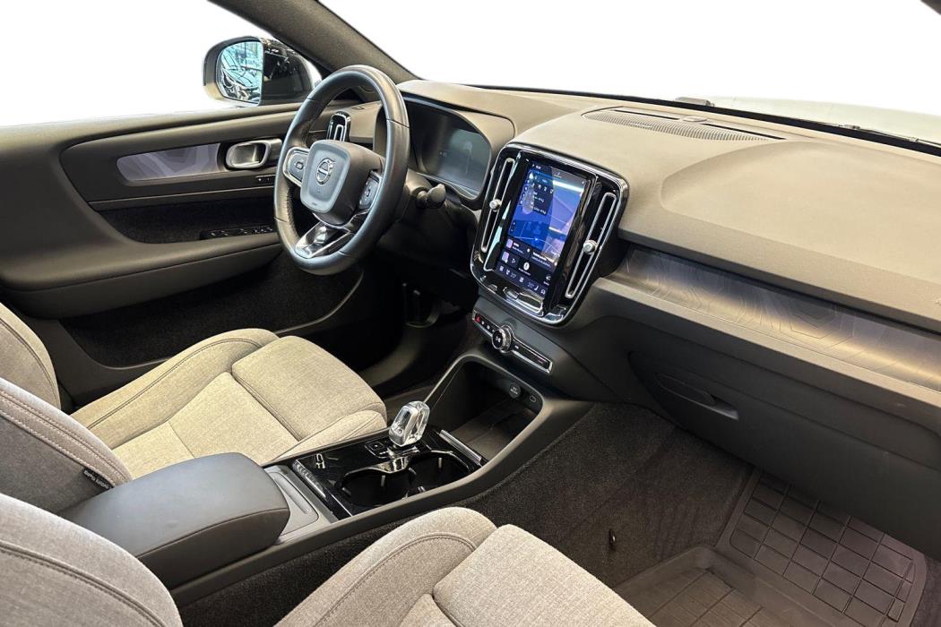 VOLVO C40 2023