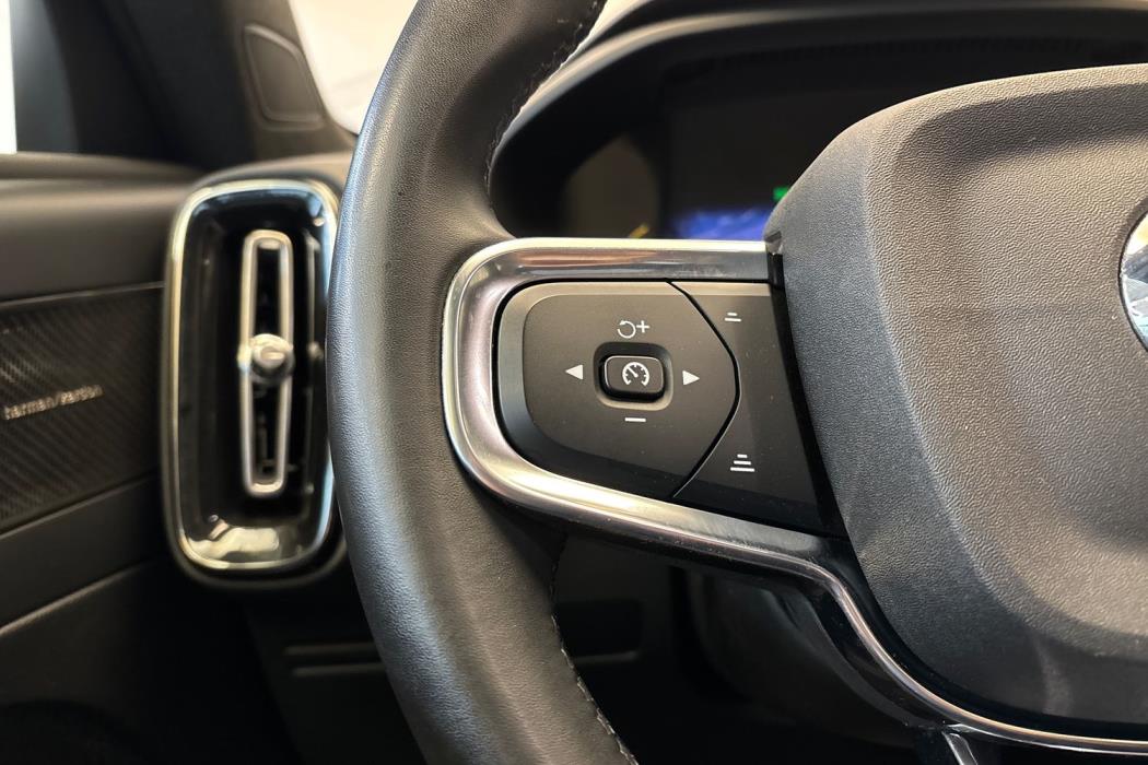 VOLVO C40 2023