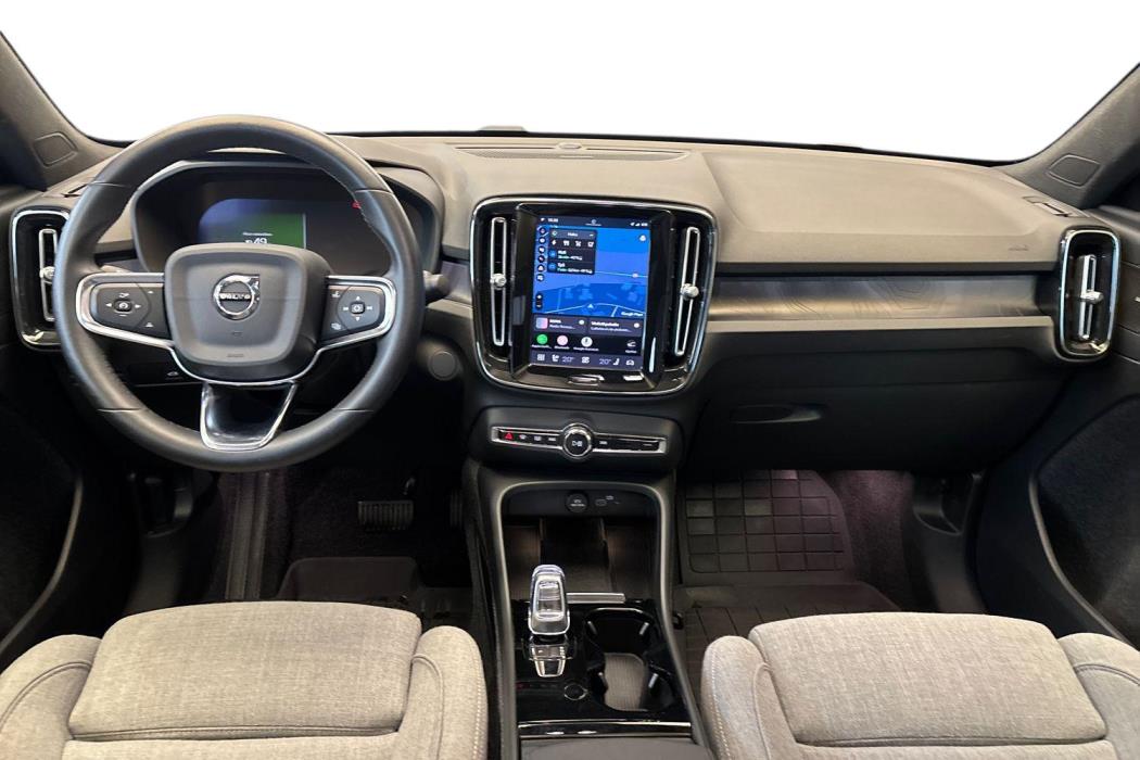 VOLVO C40 2023
