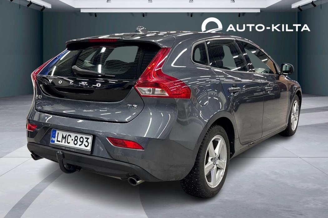 VOLVO V40 2013