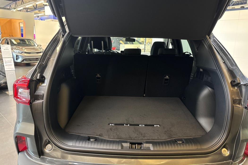 Ford Kuga 2025