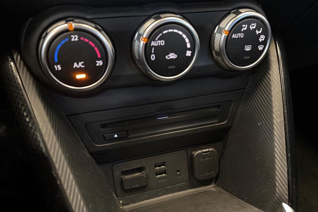 Mazda 2 2018