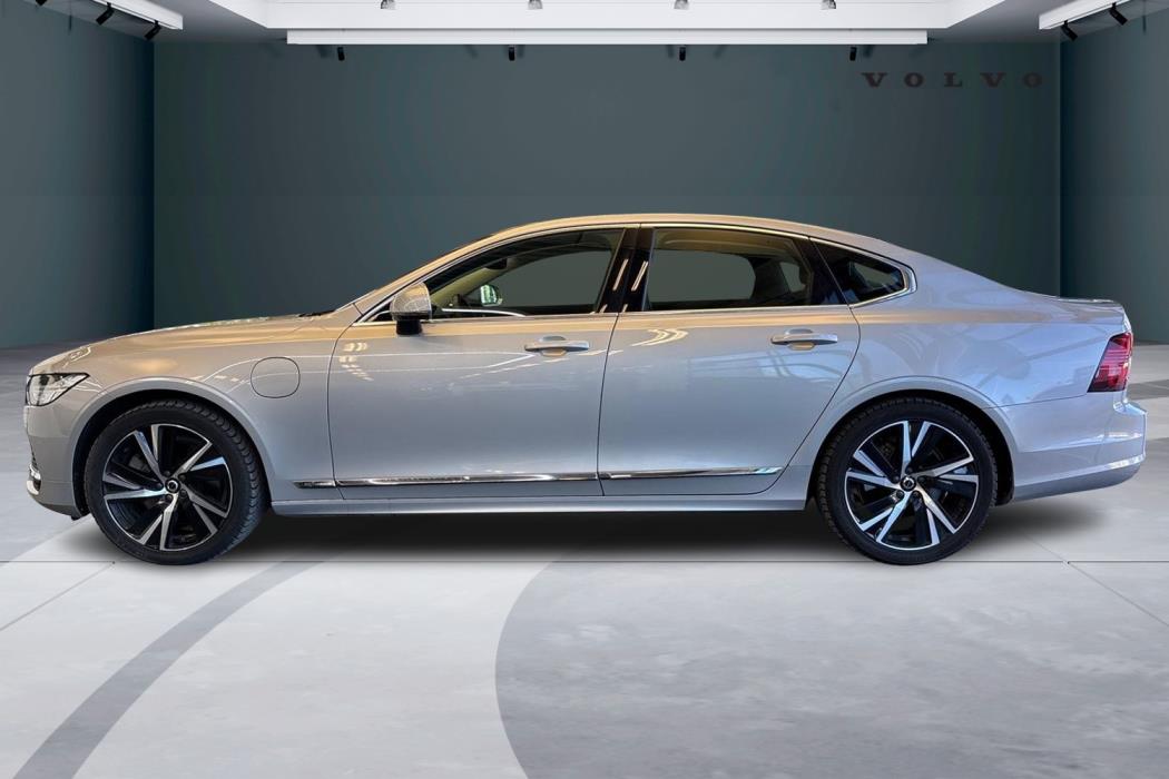 VOLVO S90 2023