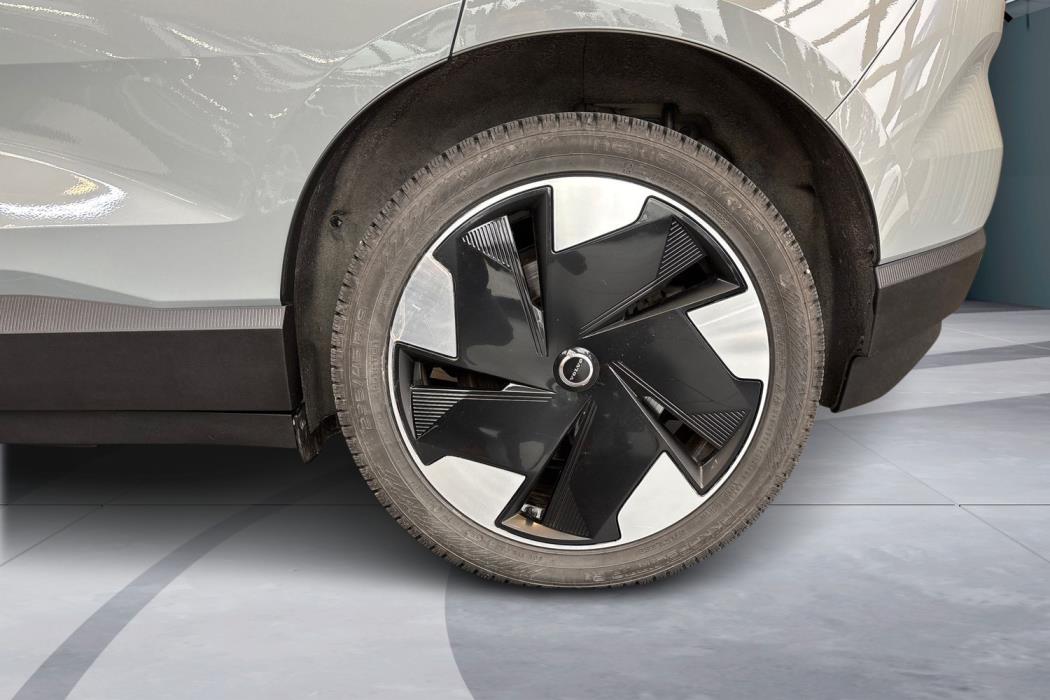 Volvo EX30 2024