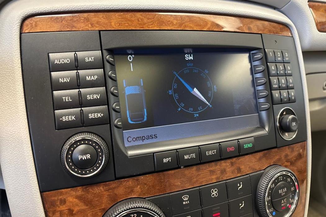 MERCEDES-BENZ R 2006