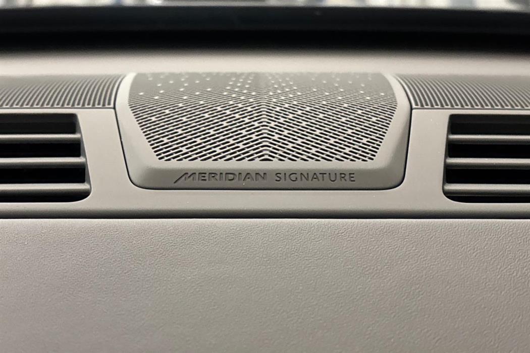 Land Rover Range Rover 2025