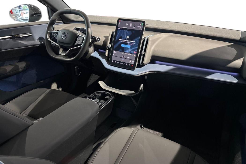 Volvo EX30 2026