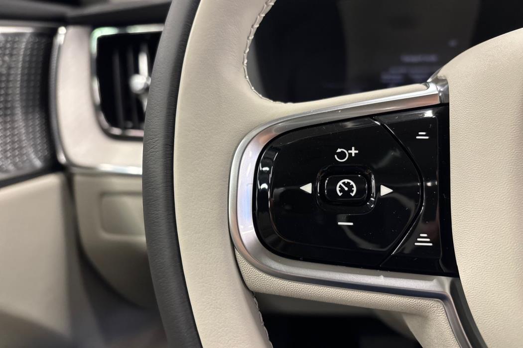 Volvo XC60 2026