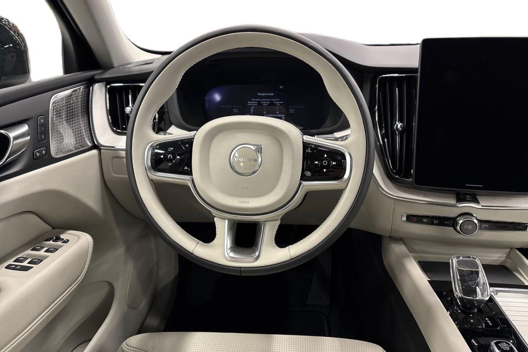 Volvo XC60 2026