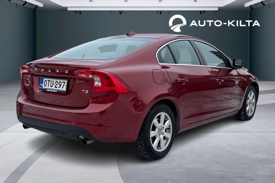 VOLVO S60 2012