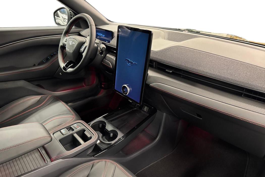 Ford Mustang Mach-E 2025