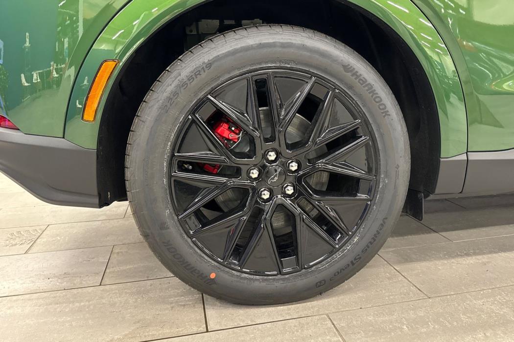 Ford Mustang Mach-E 2025