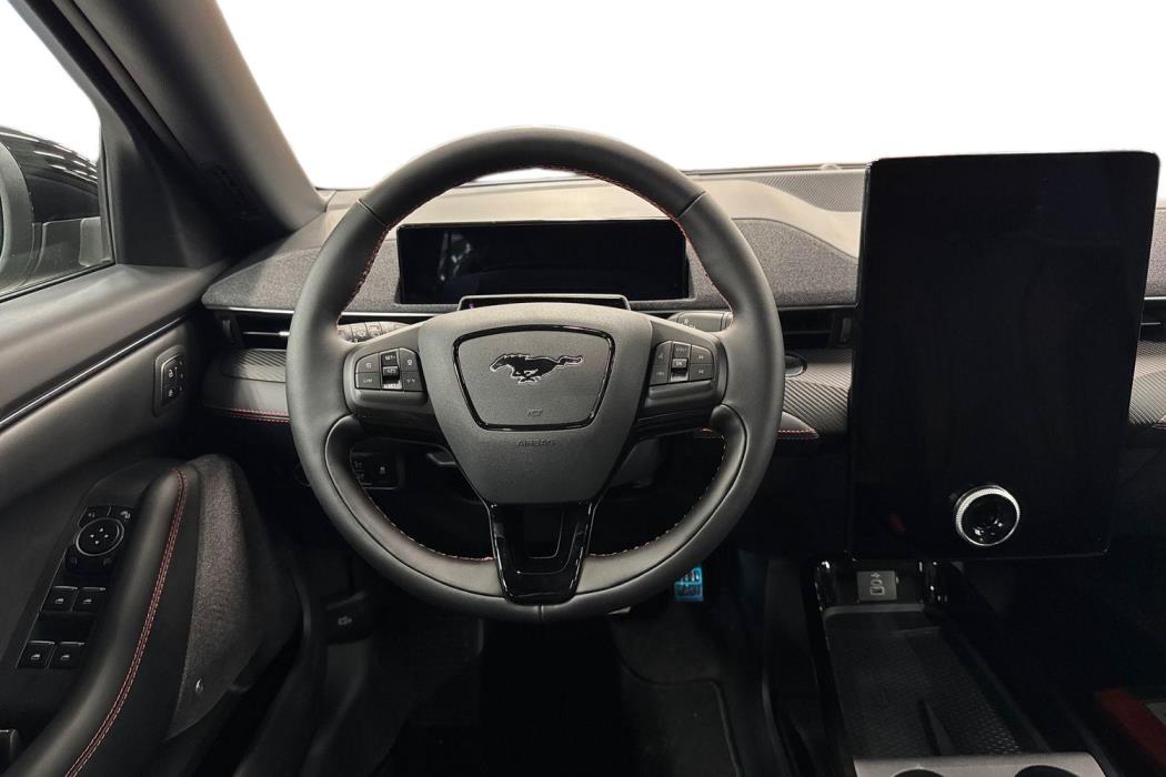 Ford Mustang Mach-E 2025