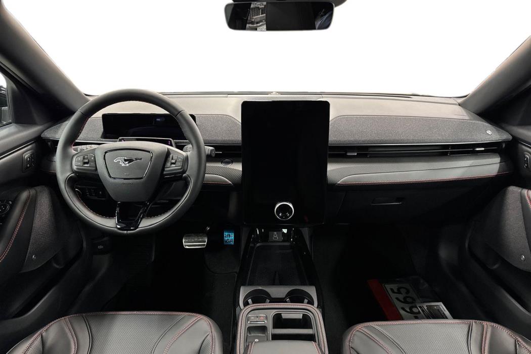 Ford Mustang Mach-E 2025