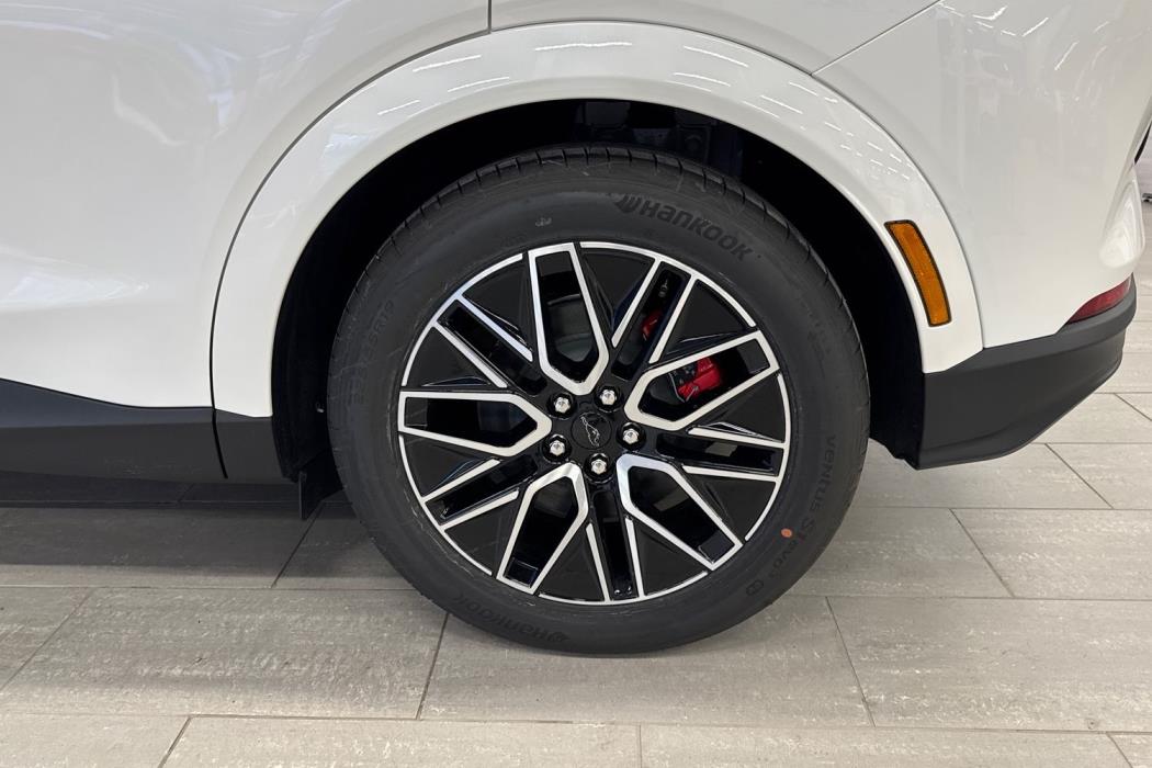 Ford Mustang Mach-E 2025