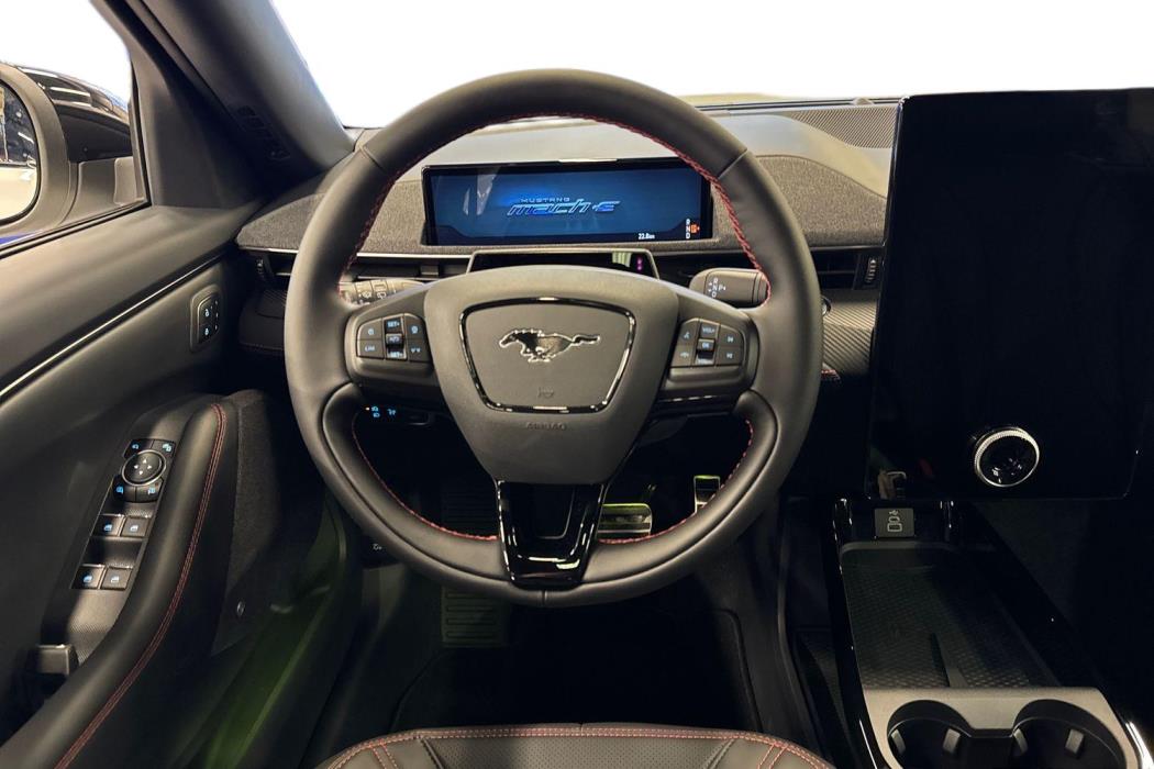 Ford Mustang Mach-E 2025