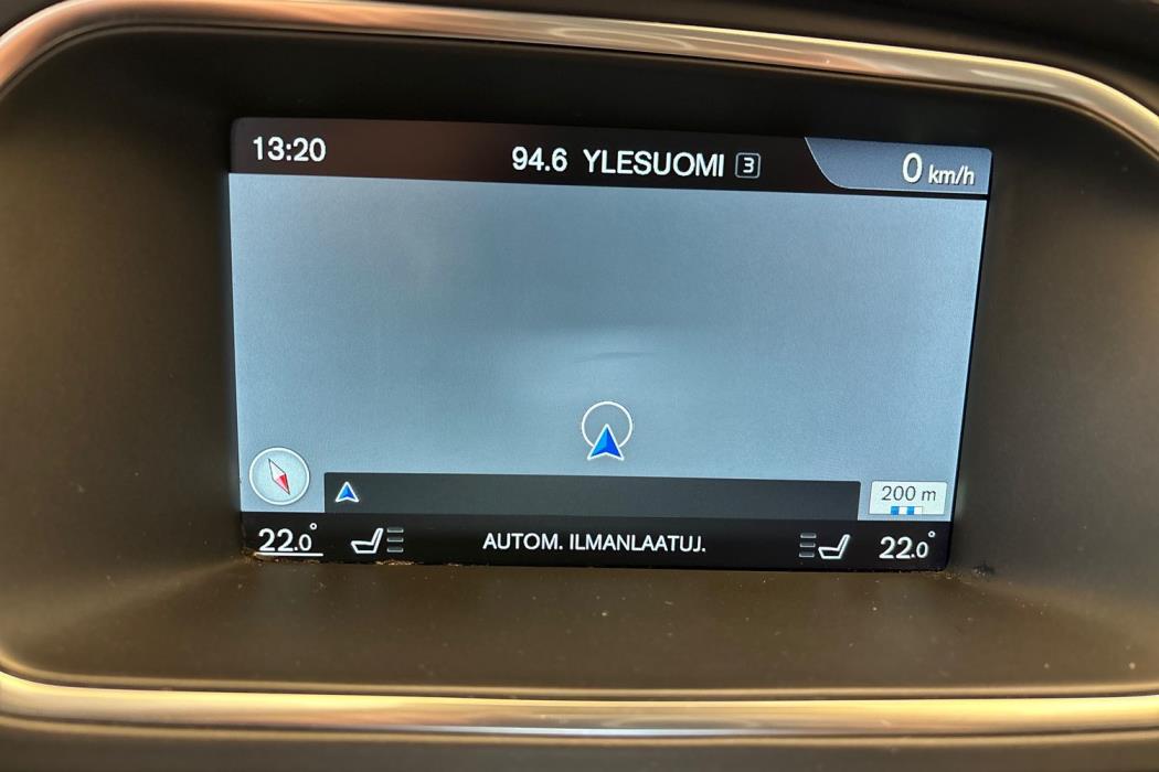 VOLVO V40 2015