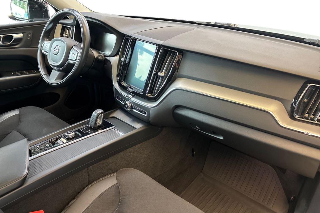 VOLVO XC60 2020