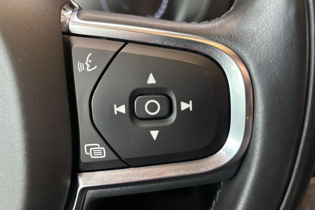 VOLVO XC60 2020