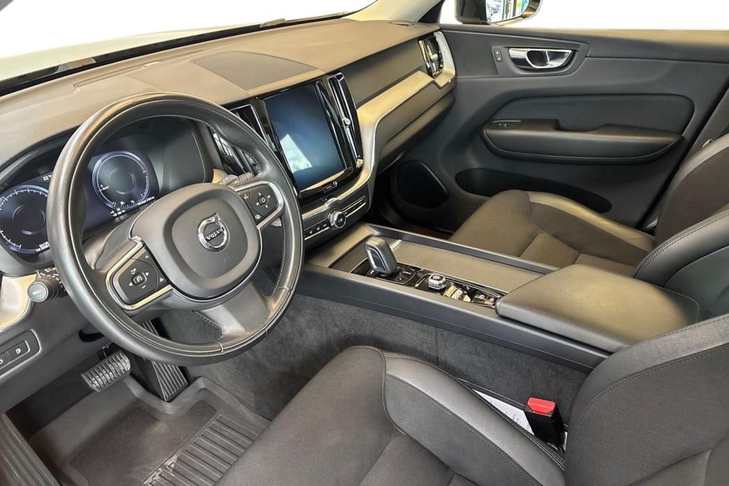 VOLVO XC60 2020