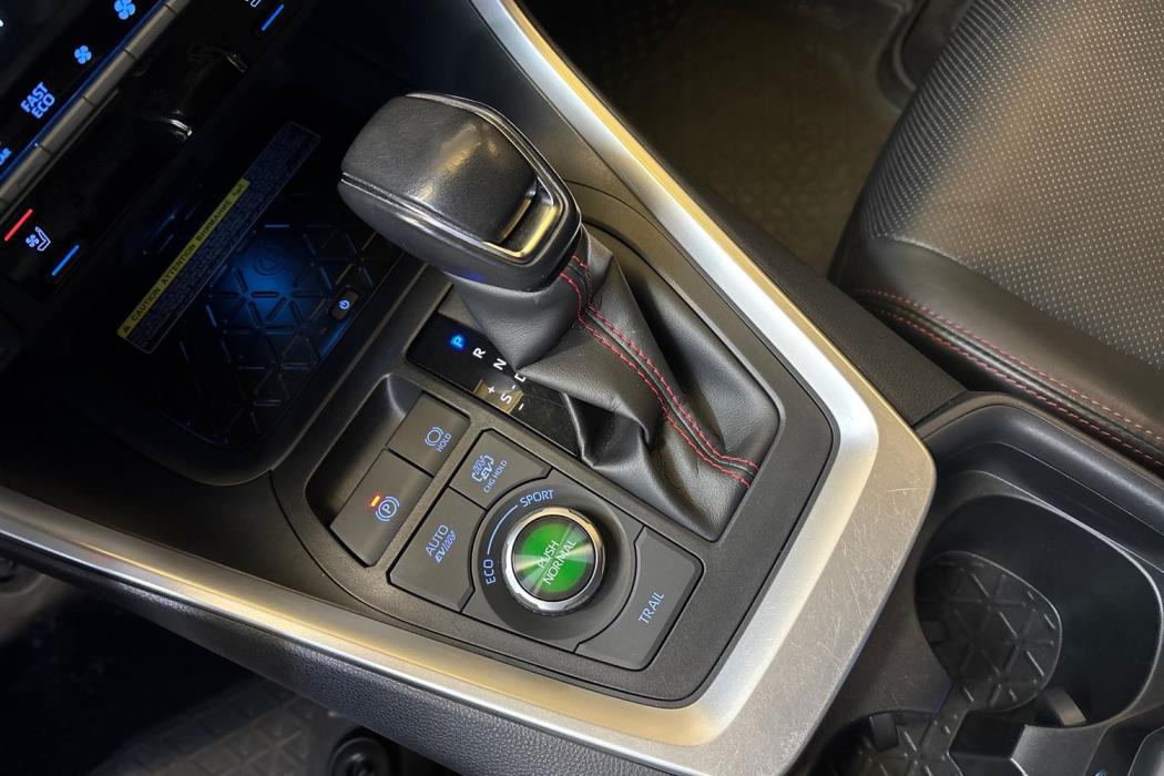 TOYOTA RAV4 Plug-in 2021