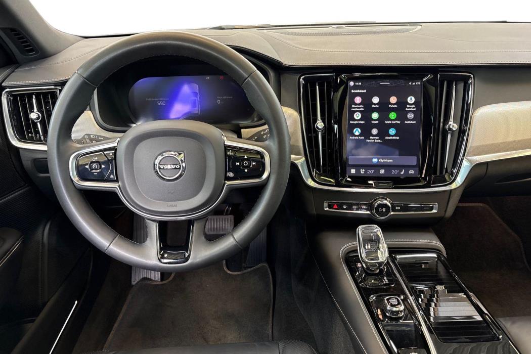 Volvo V90 2023