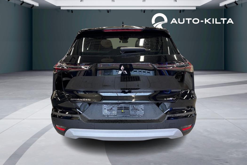 Mitsubishi Grandis 2026