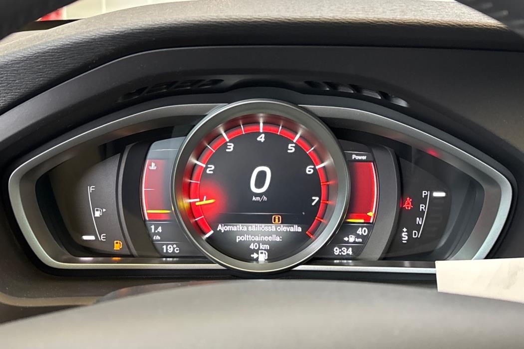 Volvo V40 2018