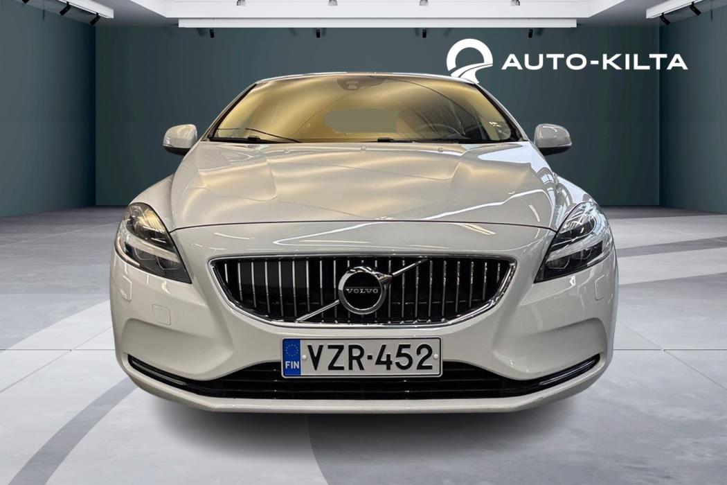 Volvo V40 2018