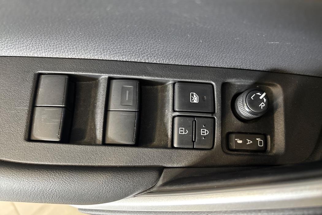 TOYOTA Corolla Cross 2023